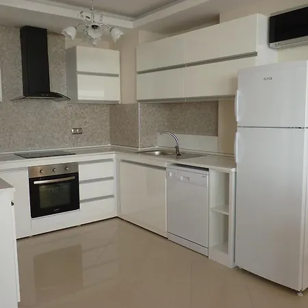 White Pearl Alanya Apartment *